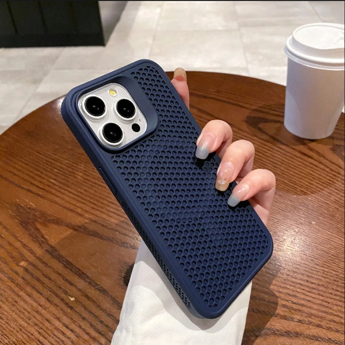 Heat Dissipation Mesh For iPhone15 12 13 11 14 Pro Max plus Cooling Breathable Wireless Charging Cover
